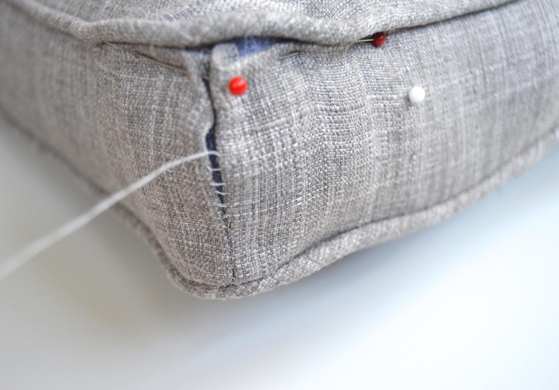 closing a pillow with an invisible ladder stitch